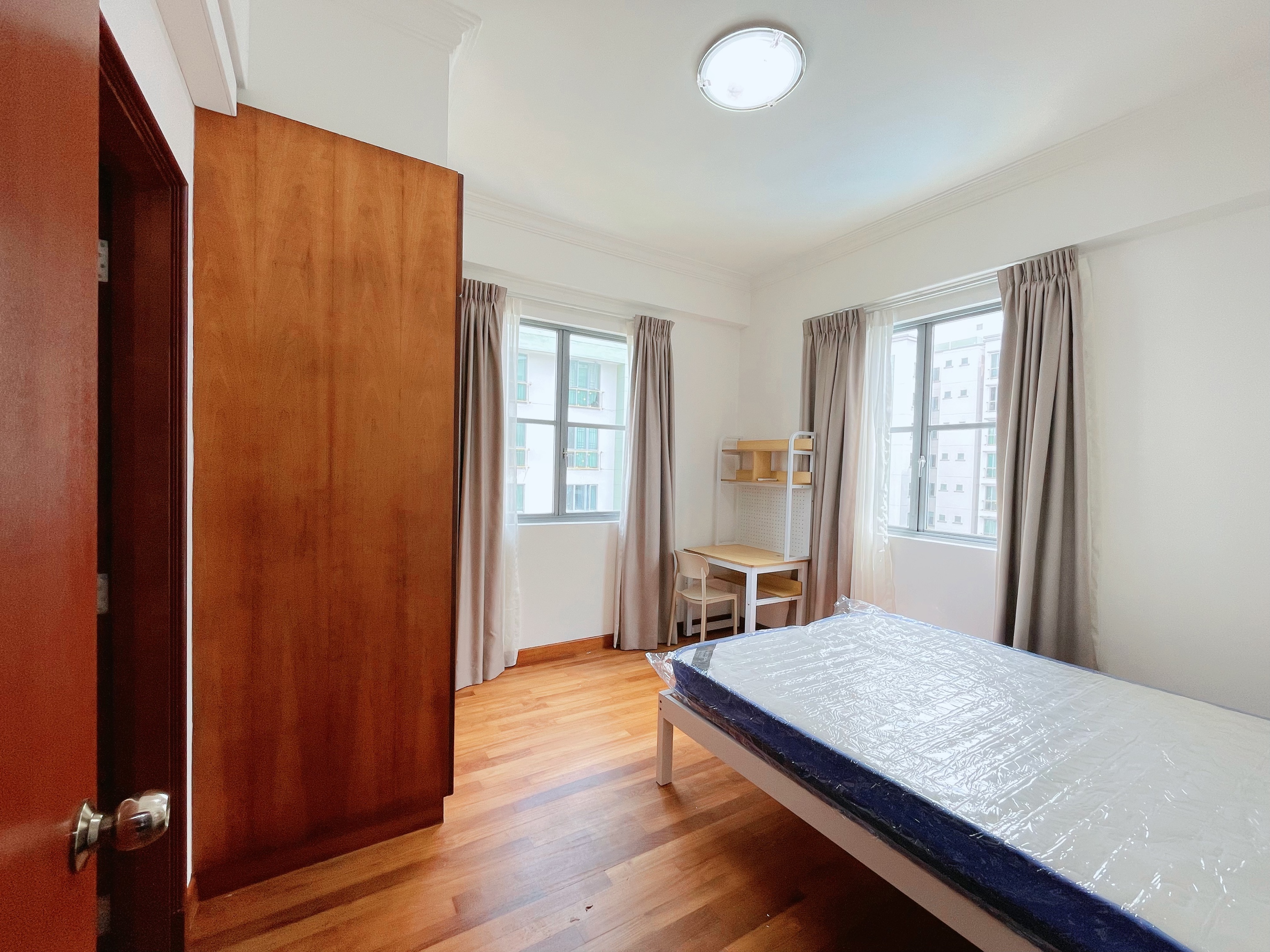 SPRINGDALE CONDOMINIUM 主人房 45SPD0610-1